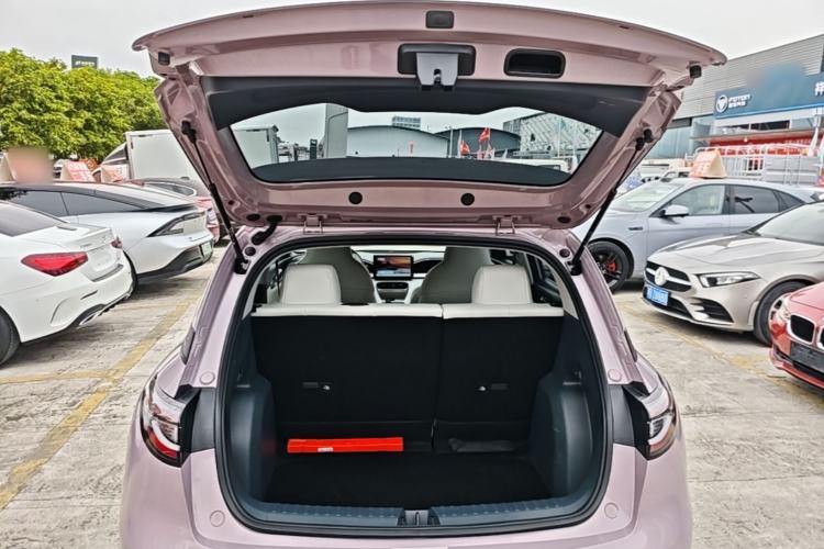 Used Geely Galaxy Geome 2025 310km Youth Edition Trunk