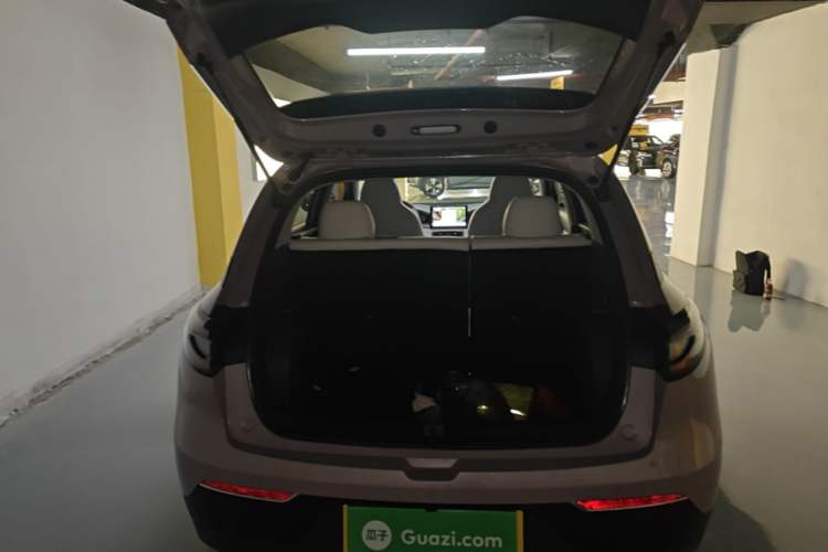 Used Geely Galaxy Geome 2025 310km Youth Edition Trunk