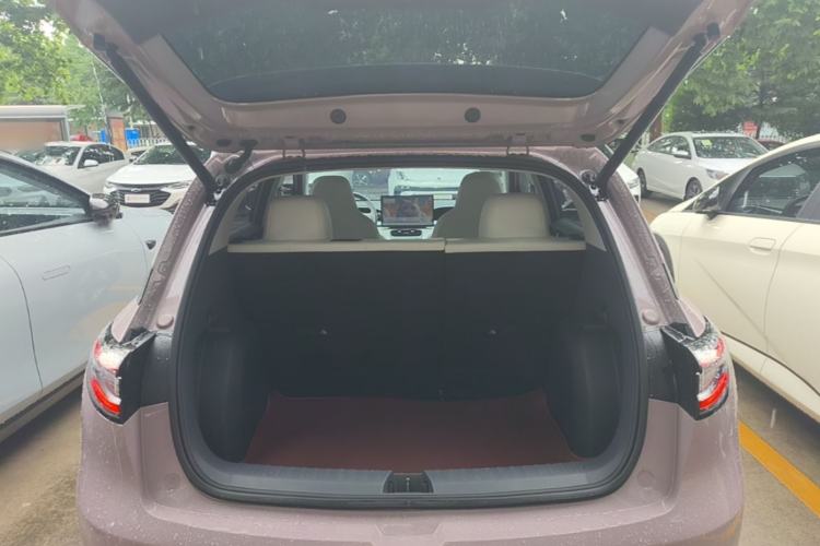 Used Geely Galaxy Geome 2025 UP 410km Exploration Edition Trunk