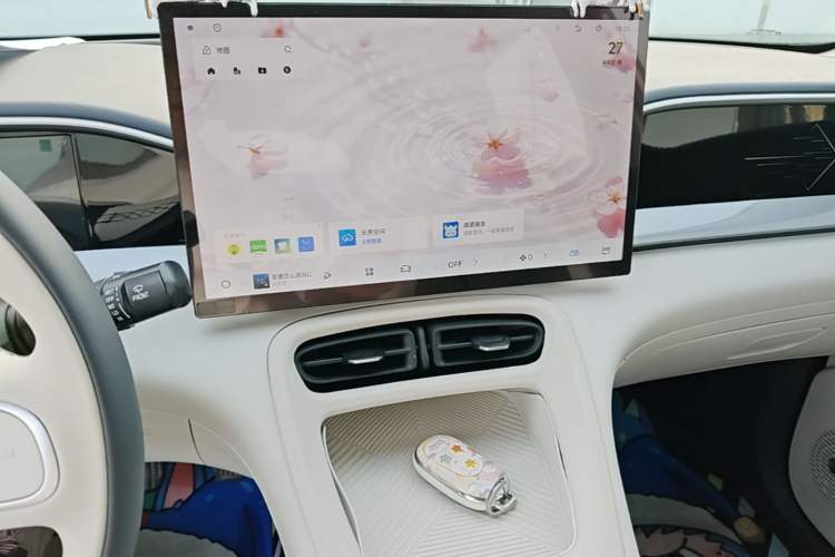 Used Geely Galaxy Geome 2025 310km Dream Edition Audio And AC Panel