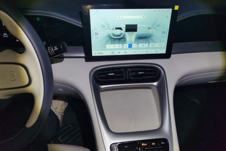 Used Geely Galaxy Geome 2025 310km Youth Edition Audio And AC Panel