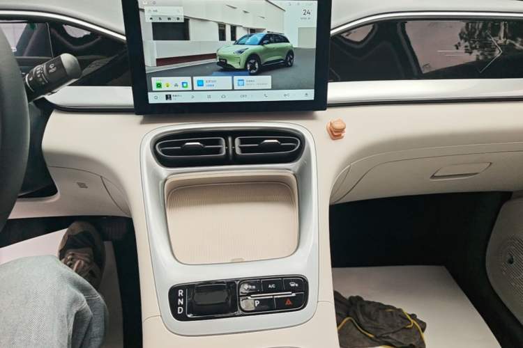 Used Geely Galaxy Geome 2025 310km Youth Edition Audio And AC Panel