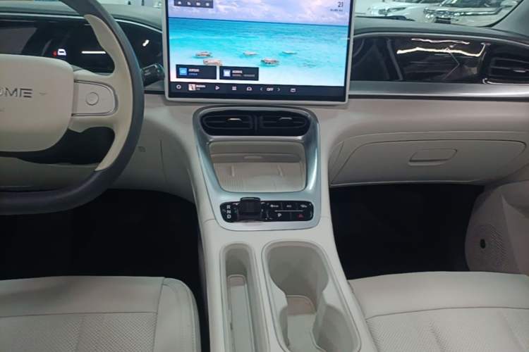 Used Geely Galaxy Geome 2025 310km Dream Edition Audio And AC Panel