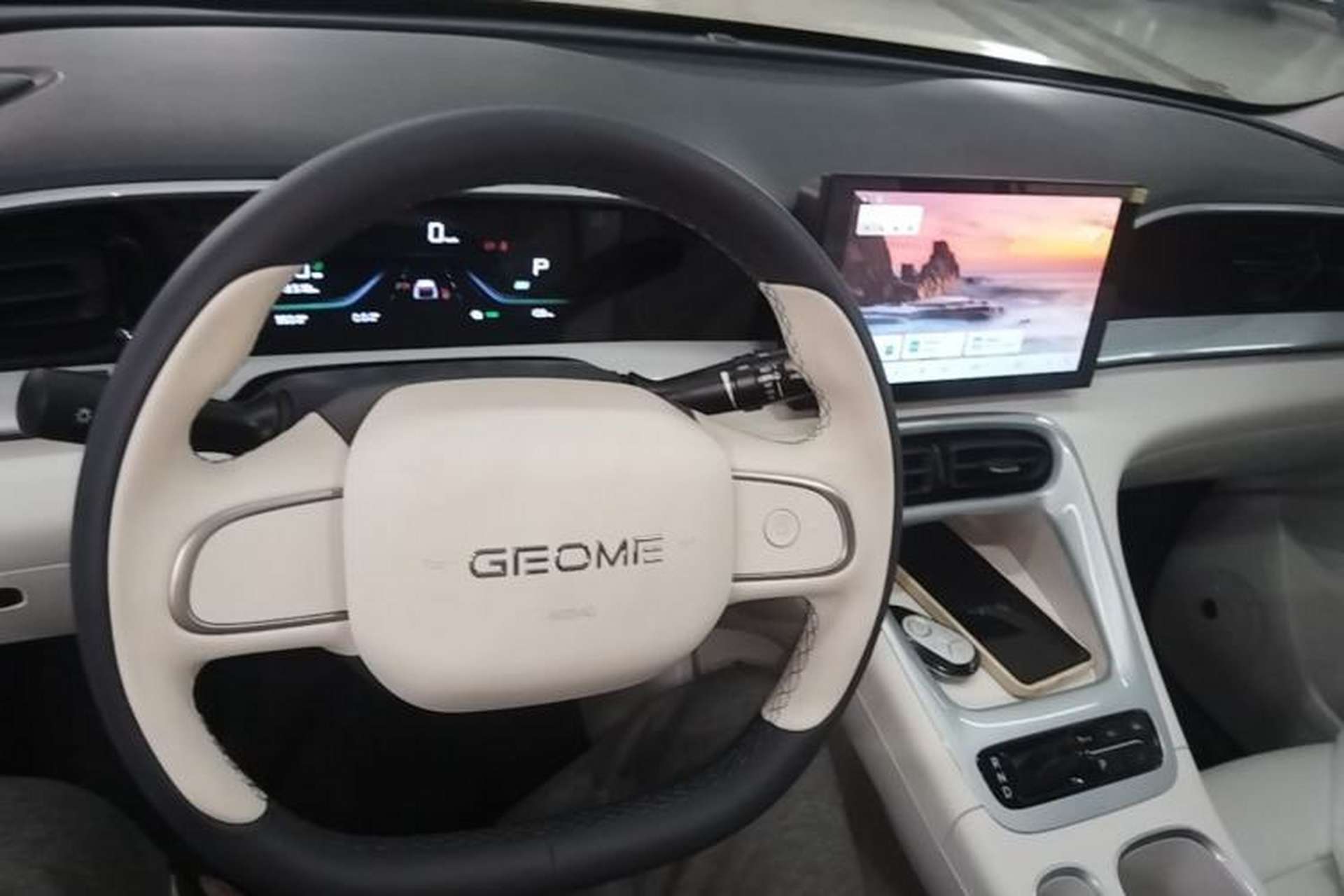 Used Geely Galaxy Geome 2025 410 km Free Version Center Console