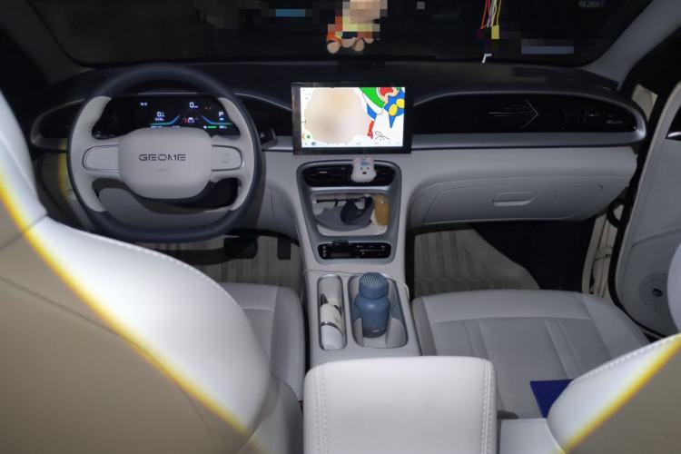 Used Geely Galaxy Geome 2025 410 km Free Version Center Console
