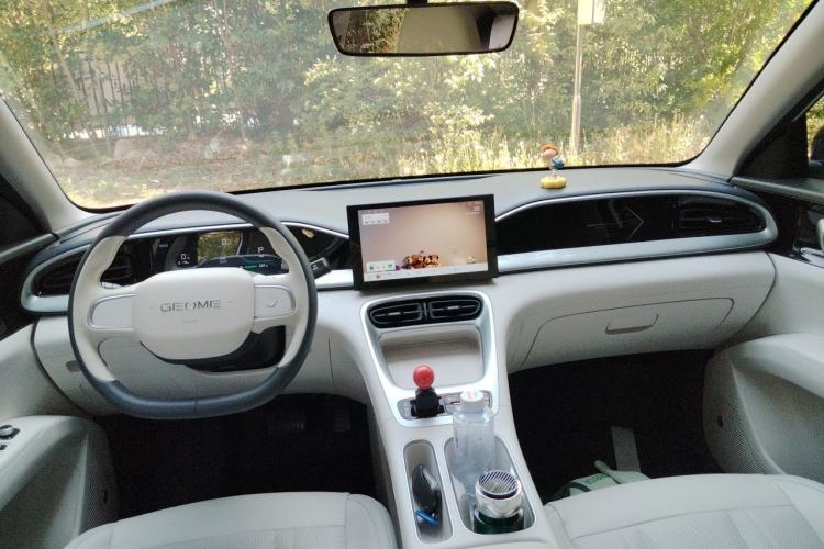 Used Geely Galaxy Geome 2025 310km Youth Edition Center Console
