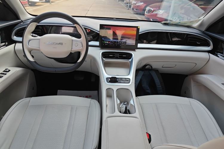 Used Geely Galaxy Geome 2025 310km Youth Edition Center Console