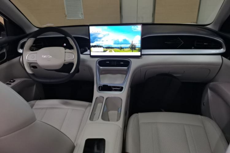 Used Geely Galaxy Geome 2025 UP 410km Exploration Edition Center Console