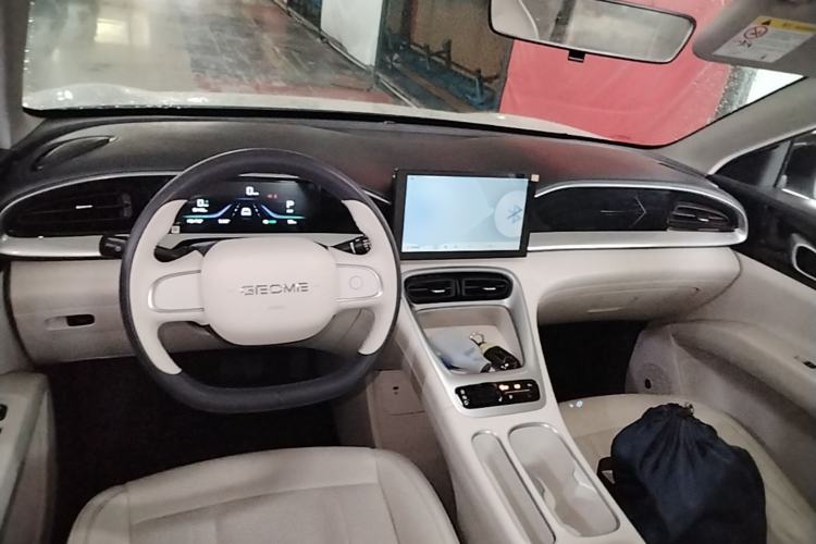 Used Geely Galaxy Geome 2025 310km Youth Edition Center Console