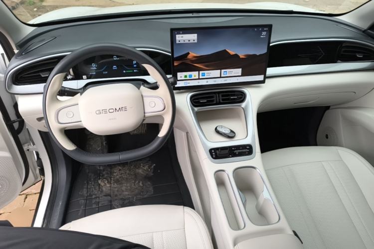 Used Geely Galaxy Geome 2025 310km Dream Edition Center Console