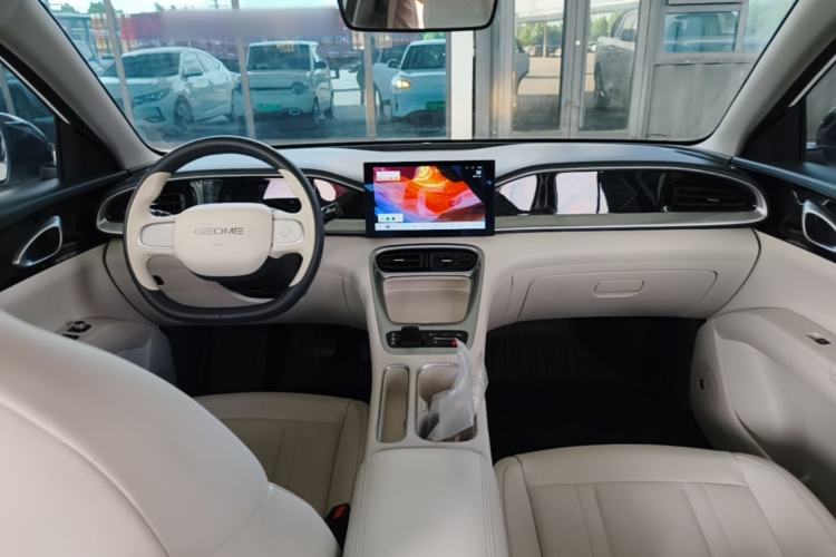 Used Geely Galaxy Geome 2025 310km Youth Edition Center Console