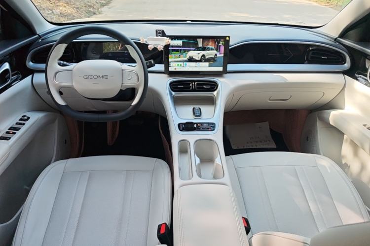 Used Geely Galaxy Geome 2025 310km Youth Edition Center Console