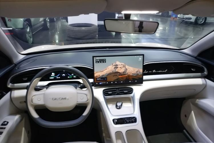 Used Geely Galaxy Geome 2025 310km Dream Edition Center Console