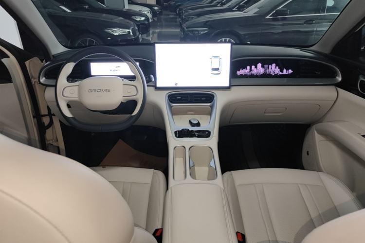 Used Geely Galaxy Geome 2025 UP 410km Exploration+ Edition Center Console