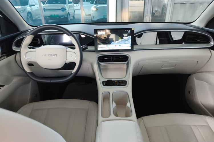 Used Geely Galaxy Geome 2025 310km Youth Edition Center Console