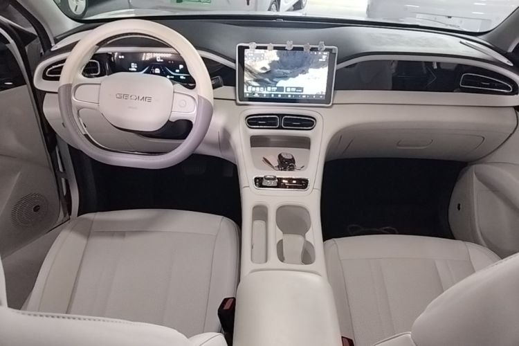 Used Geely Galaxy Geome 2025 310km Youth Edition Center Console