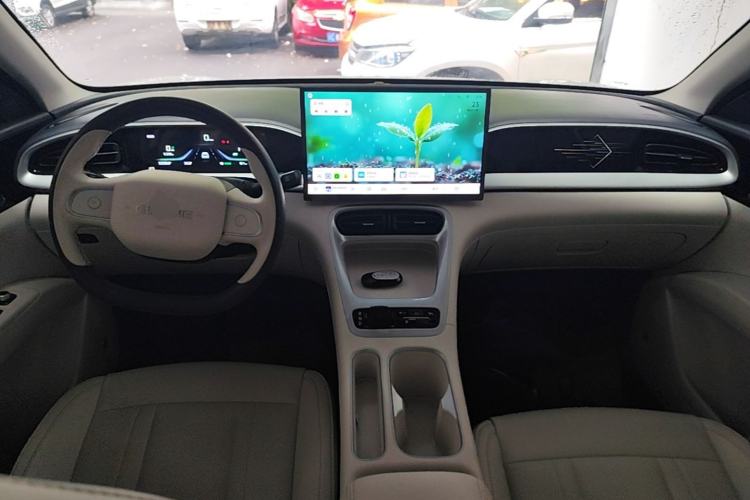 Used Geely Galaxy Geome 2025 UP 410km Exploration Edition Center Console