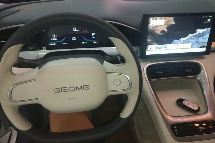 Used Geely Galaxy Geome 2025 310km Youth Edition Center Console