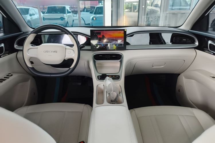 Used Geely Galaxy Geome 2025 310km Youth Edition Center Console