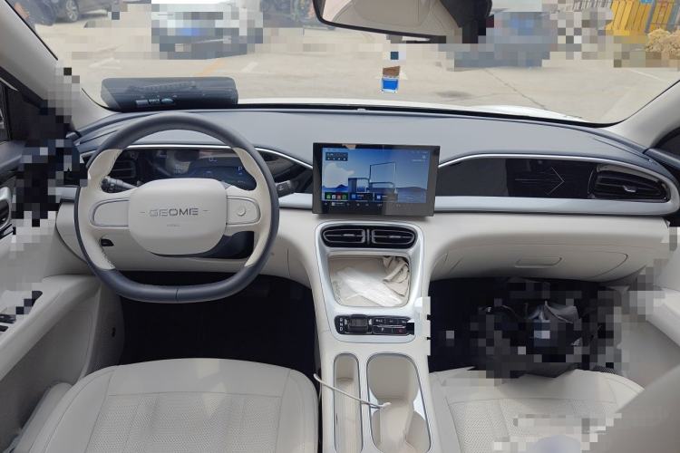 Used Geely Galaxy Geome 2025 310km Youth Edition Center Console