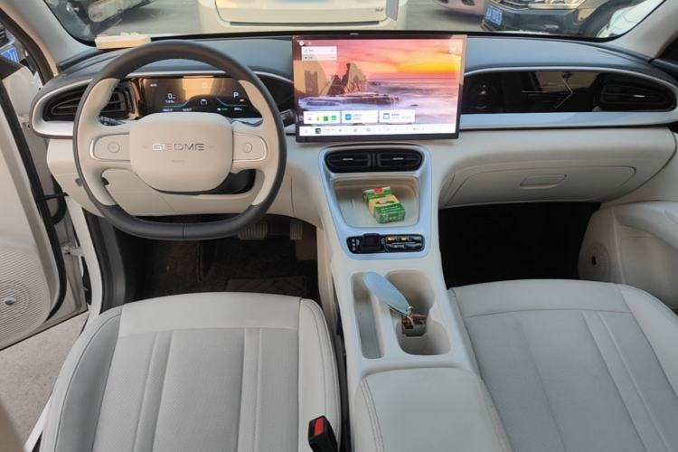Used Geely Galaxy Geome 2025 UP 410km Exploration Edition Center Console