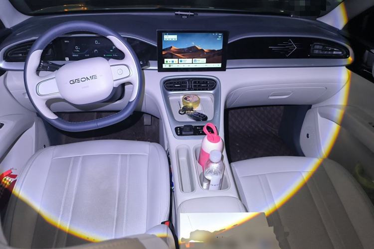 Used Geely Galaxy Geome 2025 310km Youth Edition Center Console