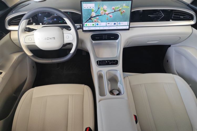Used Geely Galaxy Geome 2025 UP 410km Exploration Edition Center Console