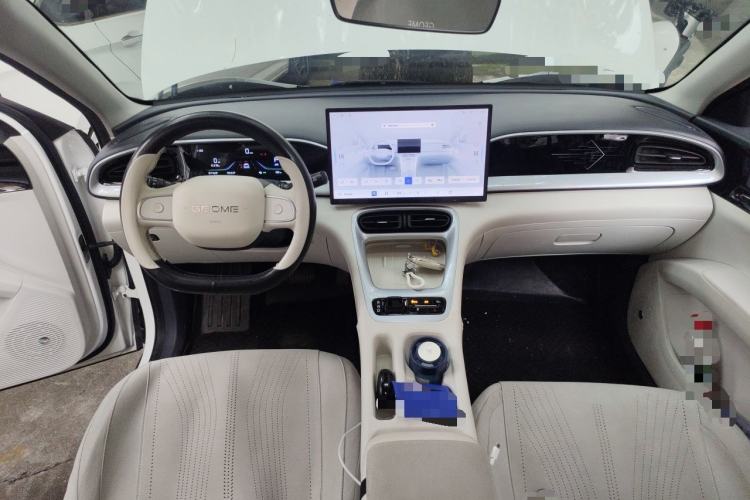 Used Geely Galaxy Geome 2025 UP 410km Exploration Edition Center Console