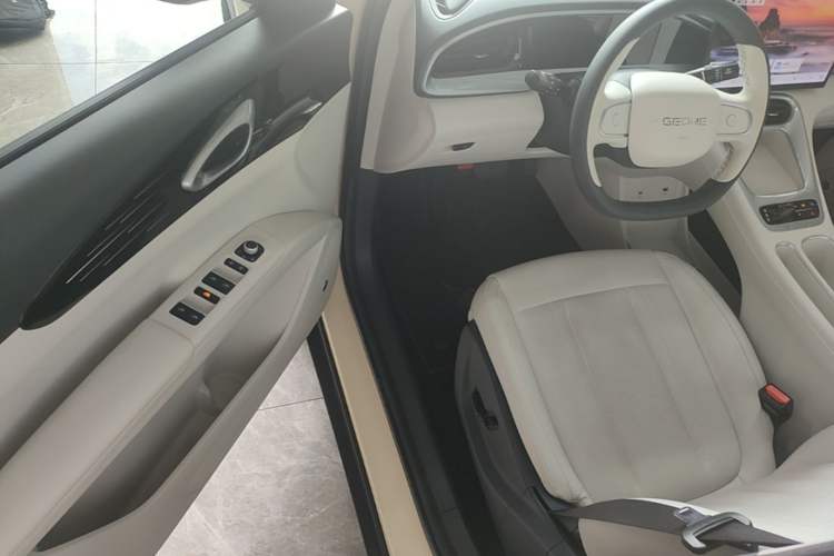 Used Geely Galaxy Geome 2025 UP 410km Exploration Edition Driver Seat
