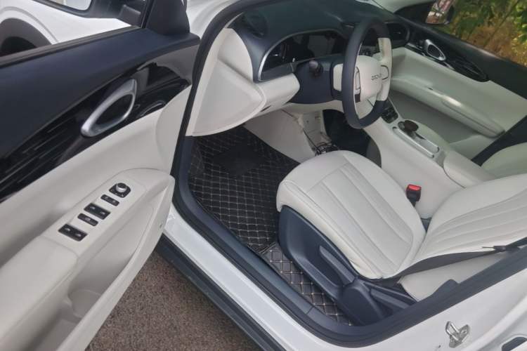 Used Geely Galaxy Geome 2025 310km Youth Edition Driver Seat