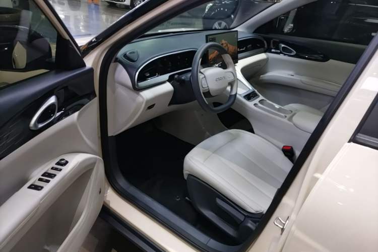 Used Geely Galaxy Geome 2025 310km Dream Edition Driver Seat