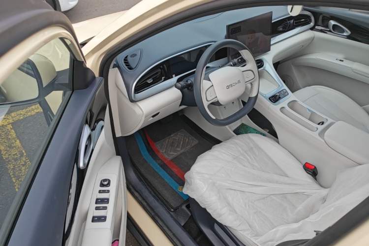 Used Geely Galaxy Geome 2025 310km Dream Edition Driver Seat