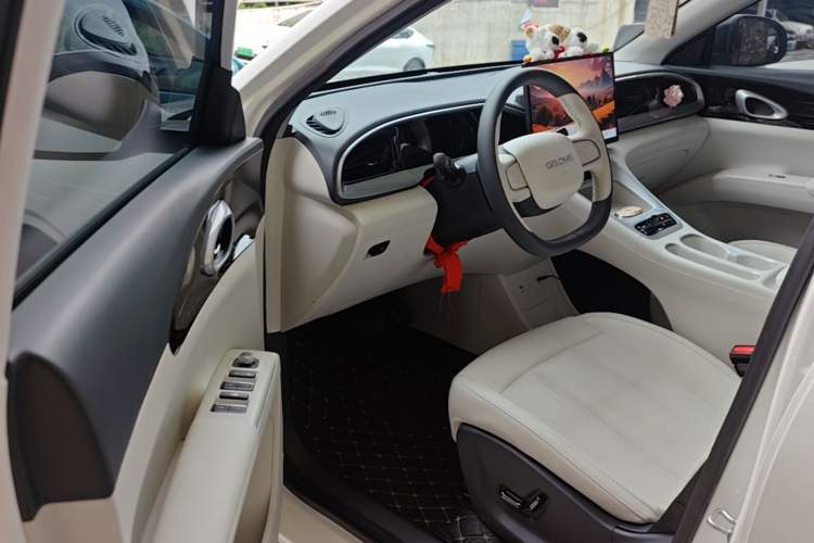 Used Geely Galaxy Geome 2025 UP 410km Exploration Edition Driver Seat