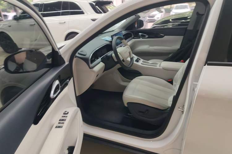 Used Geely Galaxy Geome 2025 UP 410km Exploration Edition Driver Seat