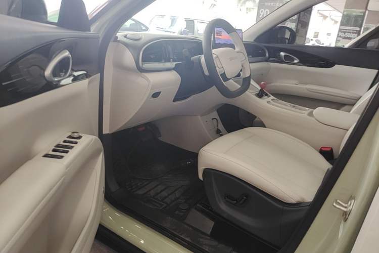 Used Geely Galaxy Geome 2025 UP 410km Exploration+ Edition Driver Seat