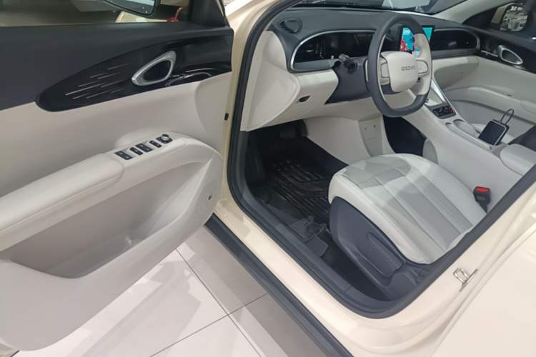 Used Geely Galaxy Geome 2025 310km Youth Edition Driver Seat