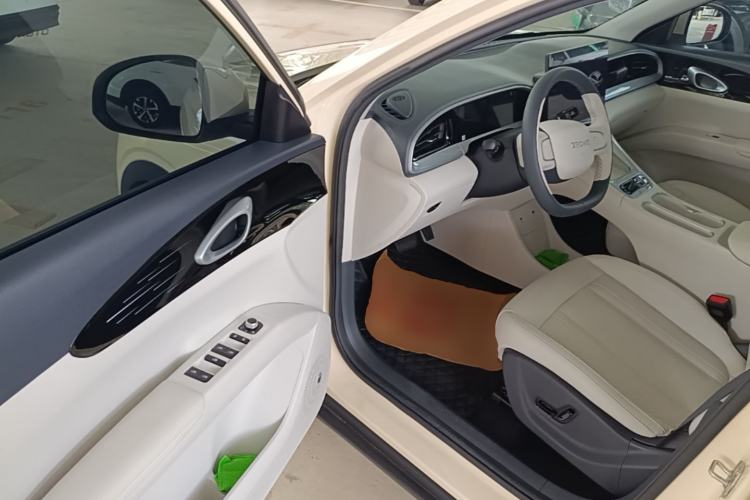 Used Geely Galaxy Geome 2025 UP 410km Exploration Edition Driver Seat