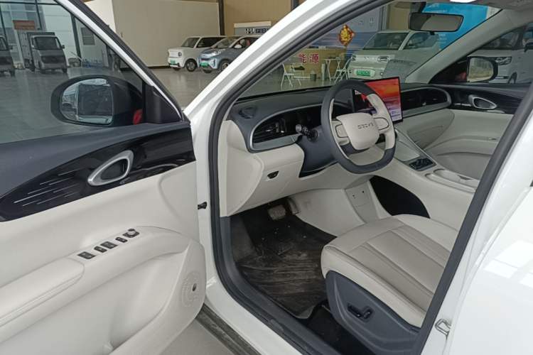 Used Geely Galaxy Geome 2025 UP 410km Exploration Edition Driver Seat