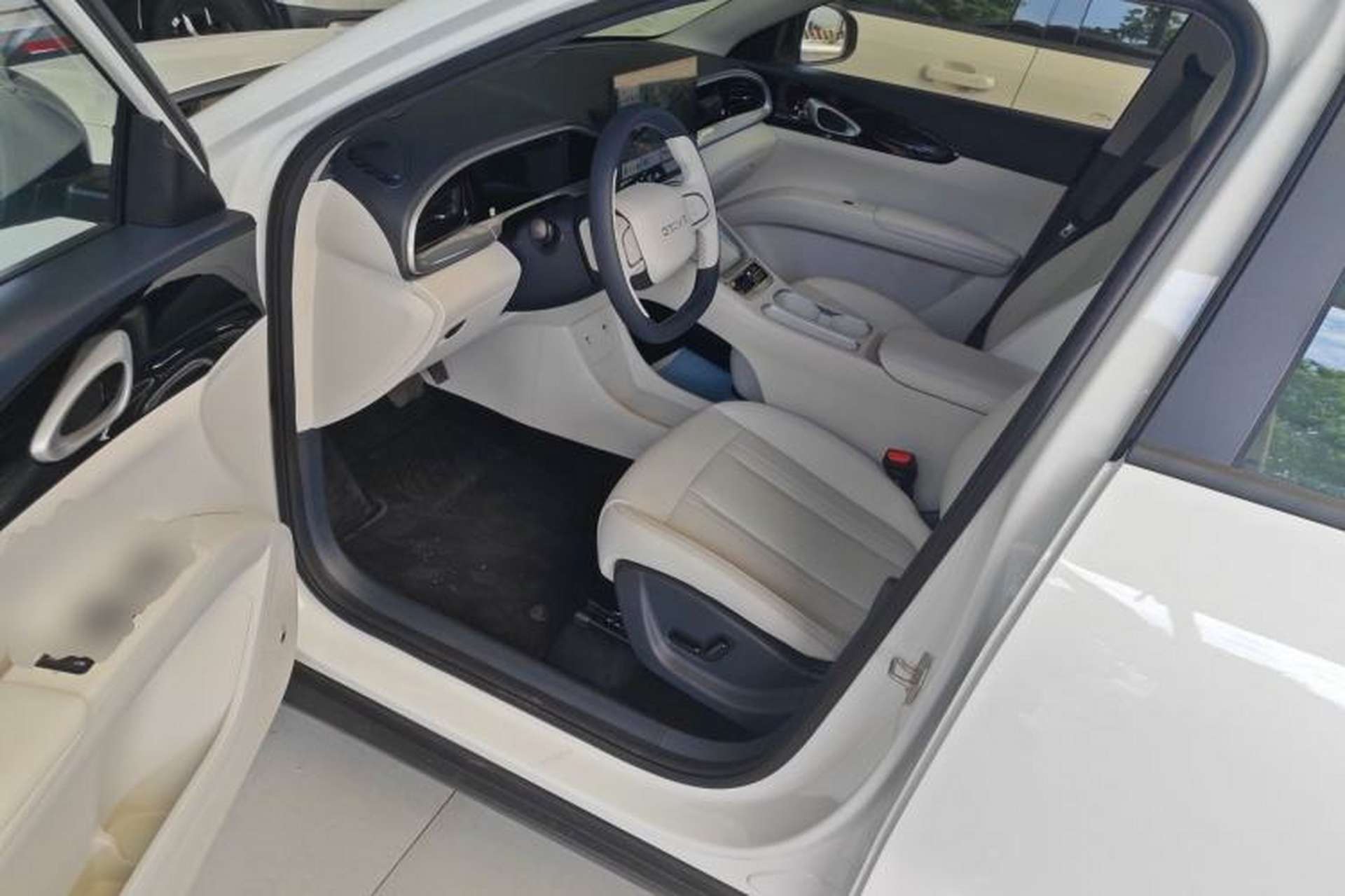 Used Geely Galaxy Geome 2025 UP 410km Exploration Edition Driver Seat
