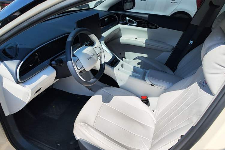 Used Geely Galaxy Geome 2025 310km Dream Edition Driver Seat