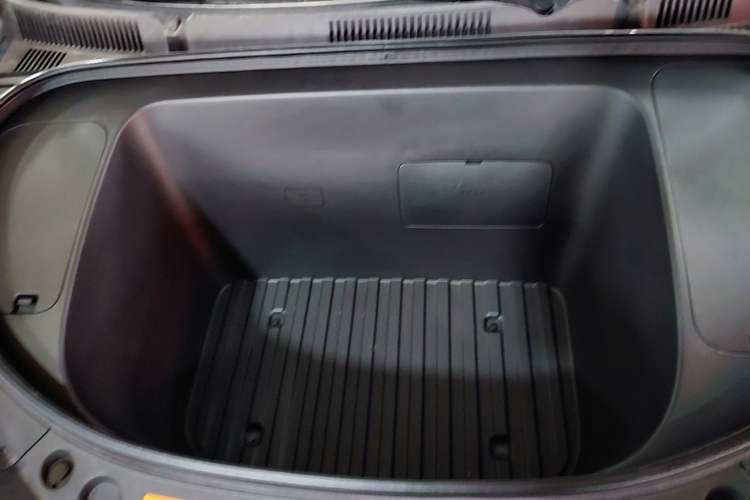 Used Geely Galaxy Geome 2025 310km Youth Edition Engine Bay