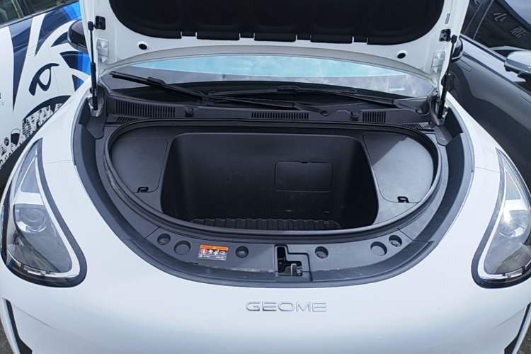 Used Geely Galaxy Geome 2025 310km Youth Edition Engine Bay