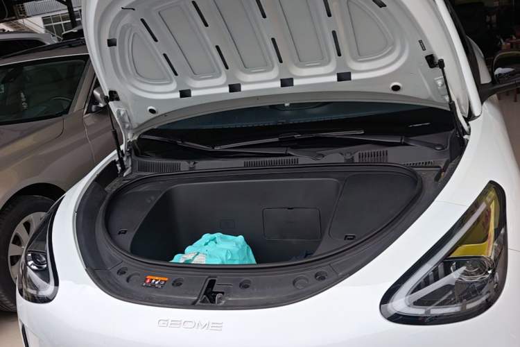 Used Geely Galaxy Geome 2025 UP 410km Exploration Edition Engine Bay
