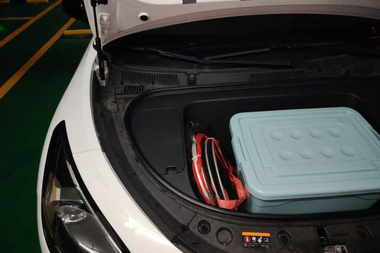 Used Geely Galaxy Geome 2025 310km Youth Edition Engine Bay Right