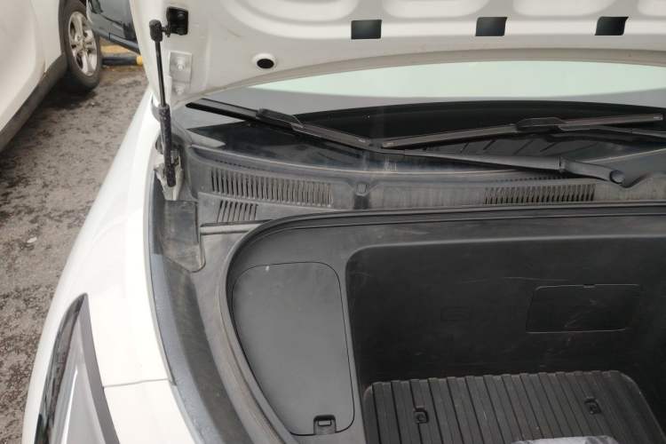 Used Geely Galaxy Geome 2025 UP 410km Exploration Edition Engine Bay Right