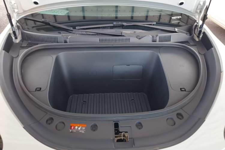 Used Geely Galaxy Geome 2025 310km Youth Edition Engine Bay