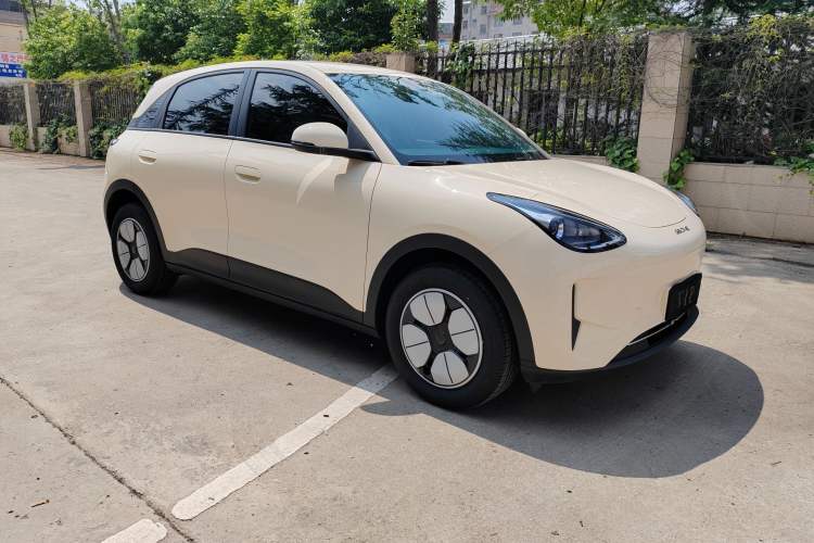 Used Geely Galaxy Geome 2025 310km Youth Edition Exterior 4
