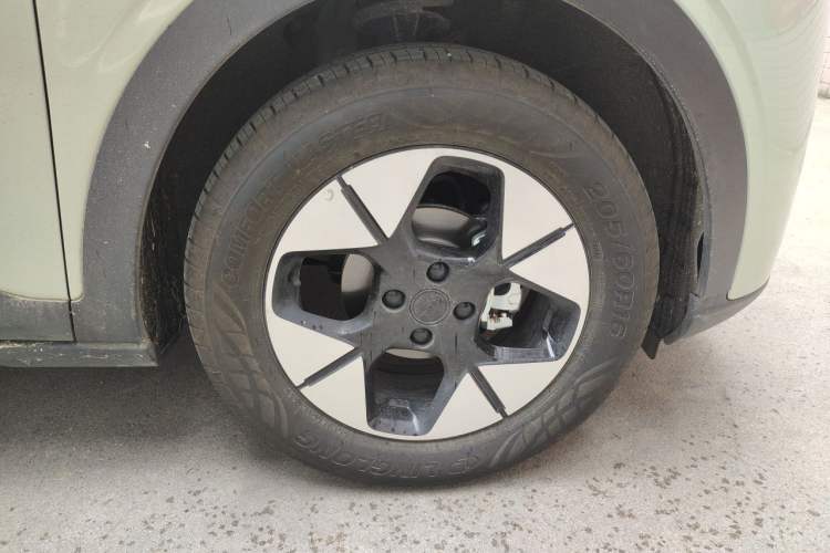 Used Geely Galaxy Geome 2025 410 km Free Version Exterior 7