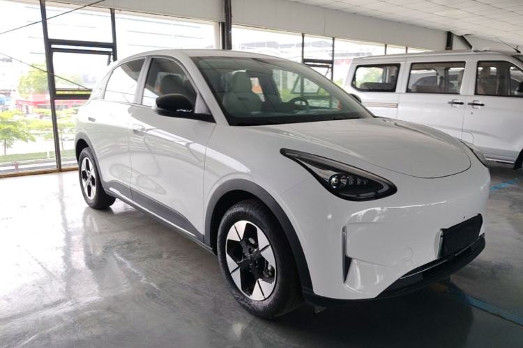 Used Geely Galaxy Geome 2025 UP 410km Exploration Edition Front Right 45 Deg