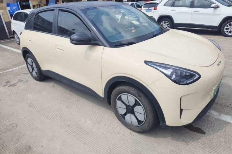 Used Geely Galaxy Geome 2025 310km Youth Edition Front Right 45 Deg